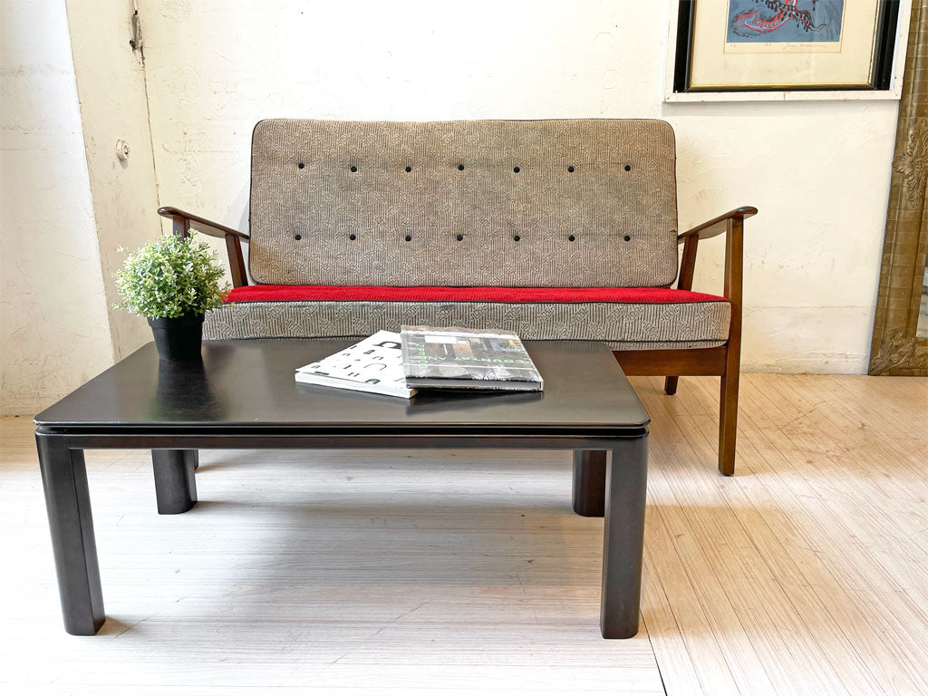 北欧ビンテージ 2シーターソファ リバーシブルクッション グレー×レッド スプリングクッション ～ 快適な座り心地と繊細なデザイン