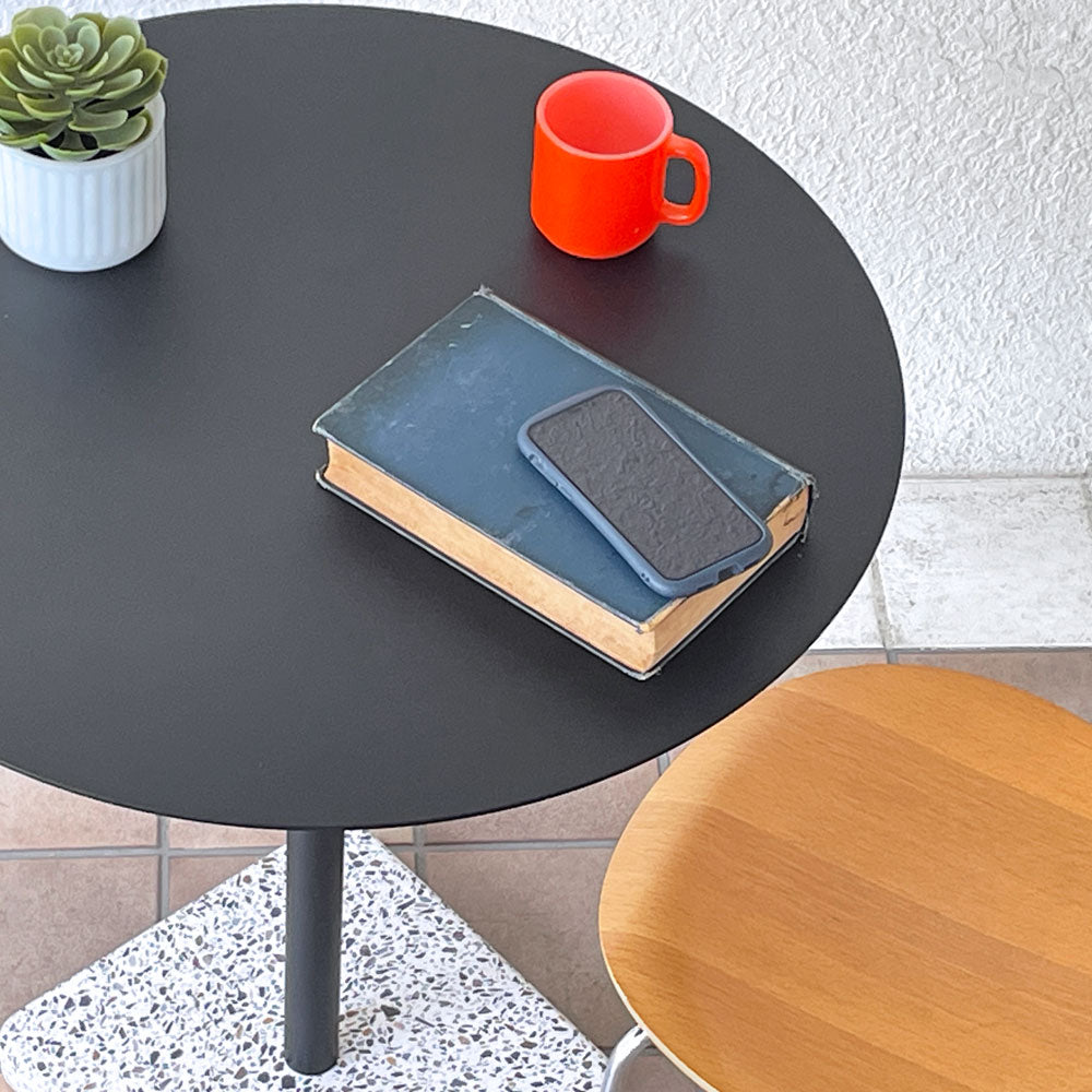 ヘイ HAY テラゾー TERRAZZO TABLE ラウンドテーブルアンスラサイト 人工大理石 ダイニングテーブル カフェテーブル デンマーク 北欧家具～静かなスチール、賑やかな石～