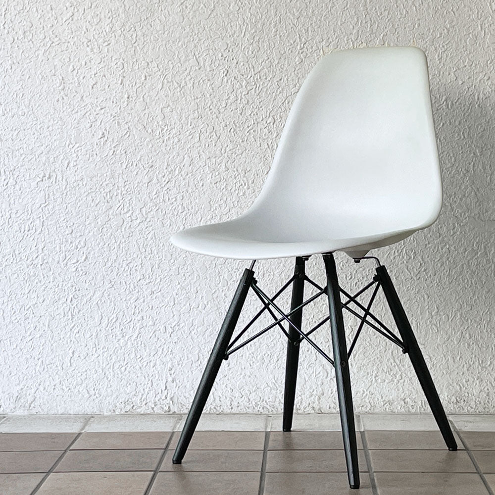  【用賀店】ハーマンミラー HermanMiller サイドシェルチェア ドゥエルレッグ DSW アルパイン × エボニー ポリプロピレン製 イームズ ミッドセンチュリー 買取させていただきました。