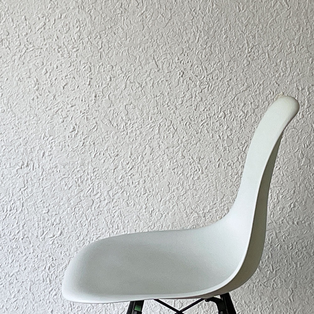 ハーマンミラー HermanMiller サイドシェルチェア ドゥエルレッグ DSW アルパイン × エボニー ポリプロピレン製 イームズ ミッドセンチュリー～合わさった表情～