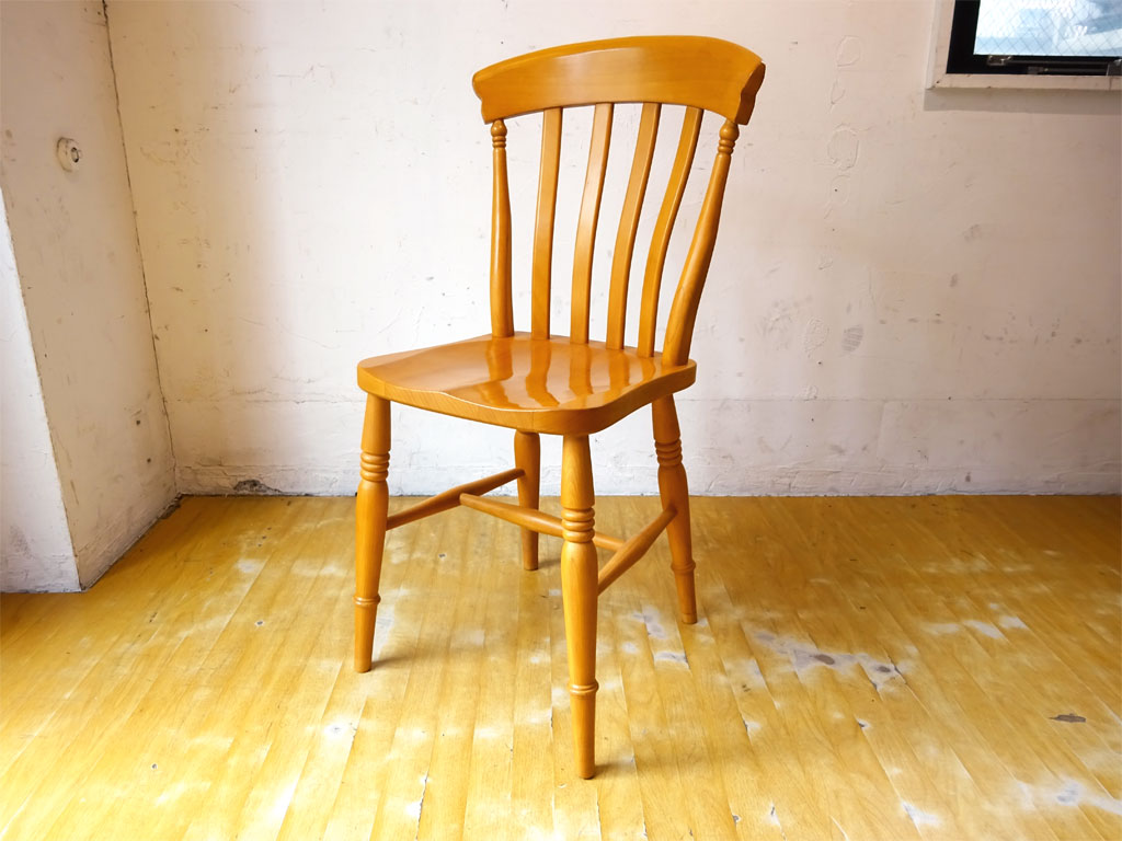 カーフ Karf Basic furniture キッチンチェア ブナ無垢材 イギリスアンティークチェア モチーフ A 中古品 買い取りしました。
