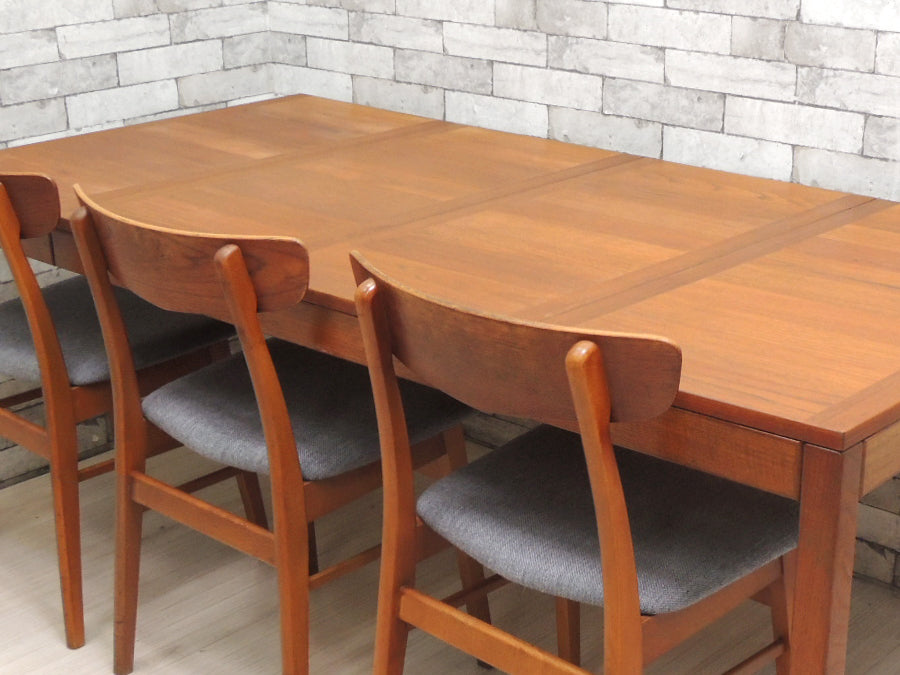 Vejle Stole & Mobelfabrik ビンテージ チーク材 エクステンション ダイニングテーブル 伸長式 テーブル デンマーク ～行きたい国のかっこいい家具～