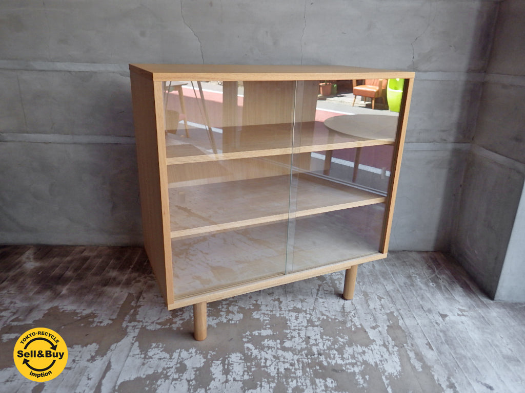 無印良品 MUJI タモ材 キャビネット ガラス 引き戸 丸脚　中古品 買い取りしました。学芸大学店 出張買取もお任せ下さい。