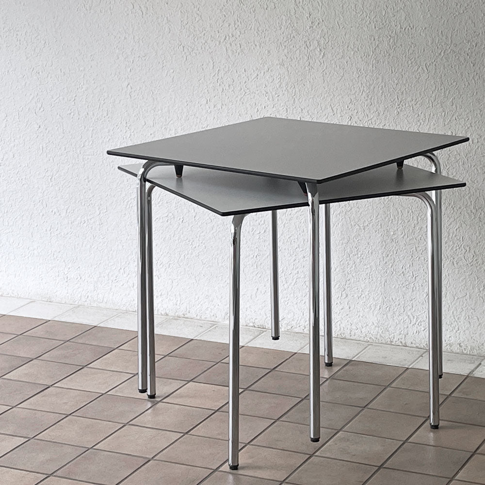  【用賀店】ヴィトラ vitra ハルテーブル HAL Table Square ダイニングテーブル スクエア W75cm ジャスパー・モリソン 廃番 ホワイト＆グレー 計2台 買取させていただきました。