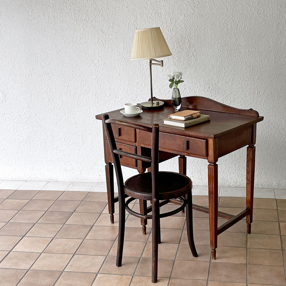  【用賀店】ジャパンビンテージ Vintage 木製机 デスク 抽斗3杯 オーク材 古家具 レトロ クラシカルデザイン 買取させていただきました。