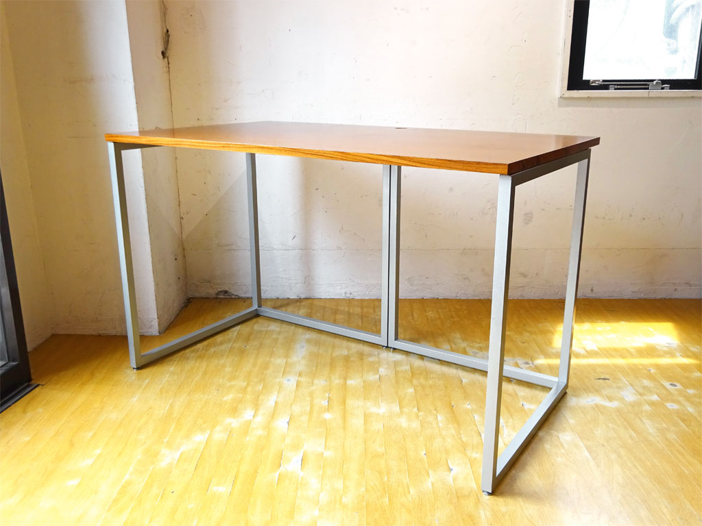 ビスレー BISLEY デスクプラン DESK PLAN ウォールナット天板 Lフット アジャスター シルバー 定価86,400円 英国家具 中古品 買い取りしました。