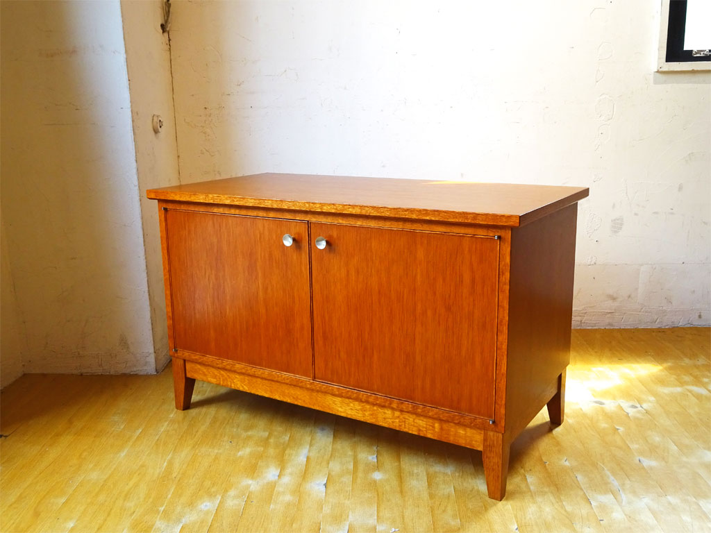 スタンダードトレード STANDARD TRADE CHT-012D-L Low Chest AVボード オーク材 楢材 角脚 ローキャビネット 棚板可動 中古品 買い取りしました。