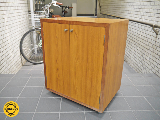 ジャパンビンテージ レコード キャビネット キャスター付き 昭和レトロ 中古品 買い取りしました！ 自由が丘店 出張買取もお任せください。