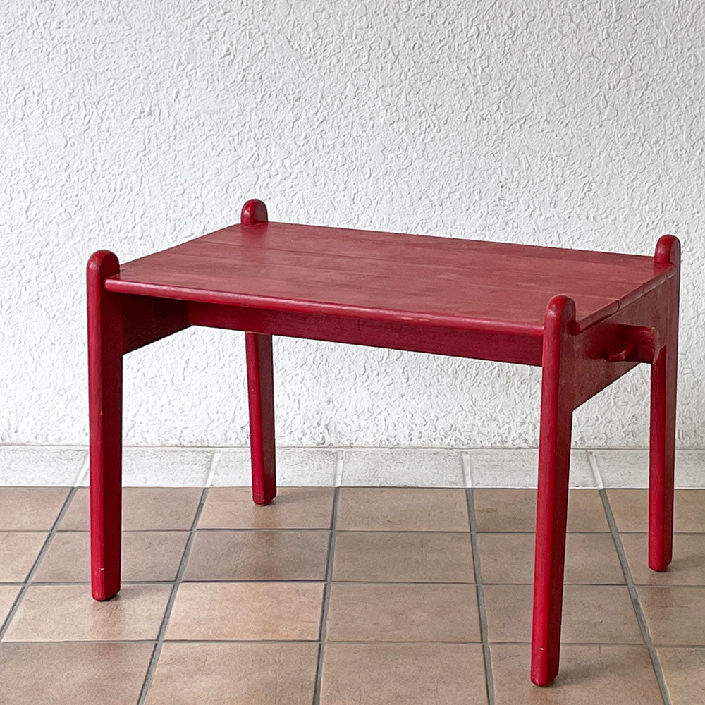  【用賀店】ゲタマ GETAMA ピーターズテーブル PETER'S TABLE ハンス・J・ウェグナー レッド ペインデッド 北欧ビンテージ 希少 買取させていただきました。