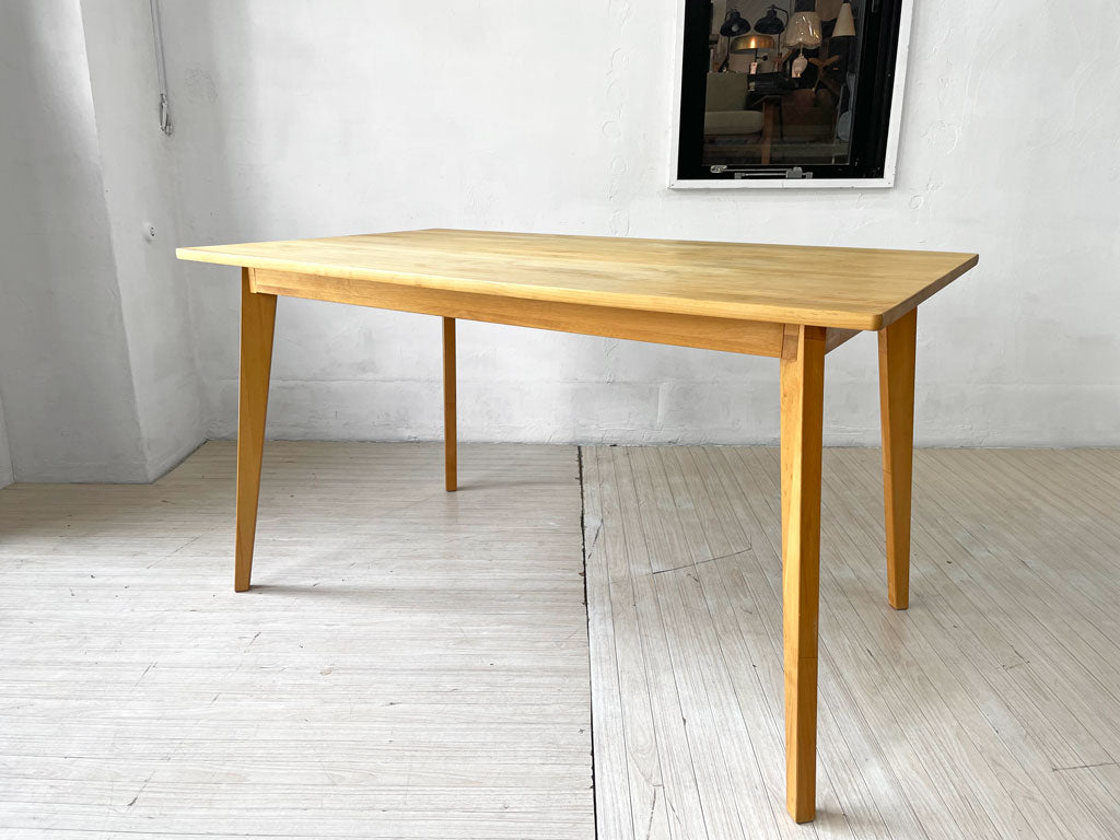 モモナチュラル MOMO Natural ヴィボ VIBO ダイニングテーブル VIDT-01 オーバル W130 アルダー無垢材 オイルフィニッシュ 定価 \69,500- 中古品 買い取りしました。