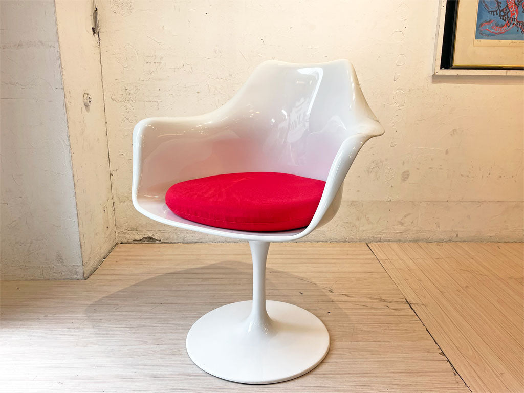 エーロ・サーリネン Eero Saarinen チューリップアームチェア リプロダクト ミッドセンチュリー スペースエイジ 中古品 買い取りしました。