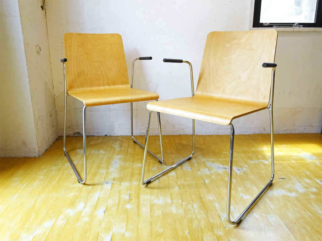 オフェクト OFFECCT 北欧モダンデザイン スタッキング アームチェア ビーチ材 ナチュラル 2脚セット スウェーデン 中古品 買い取りしました。