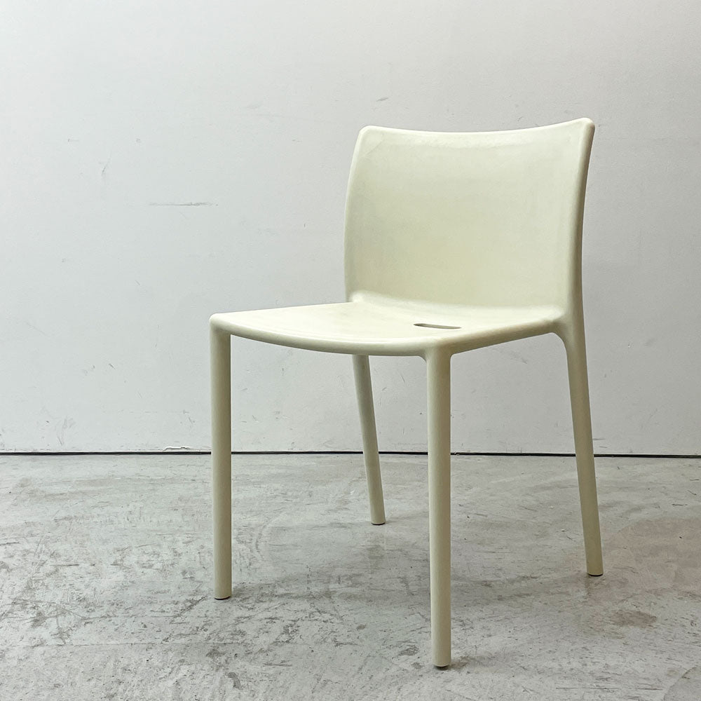 【祖師ヶ谷大蔵店】マジス MAGIS エアチェア AIR CHAIR ホワイト スタッキングチェア ダイニングチェア ジャスパー・モリソン 買取させていただきました。