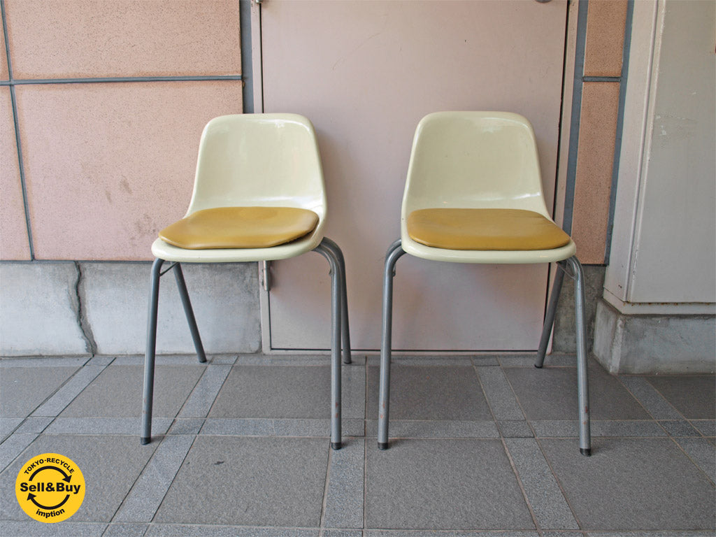 コトブキ Kotobuki ビンテージ スタッキング チェア FRP 剣持勇 ミッドセンチュリー 2脚 中古品 買い取りしました。下北沢店 出張買取もお任せ下さい。