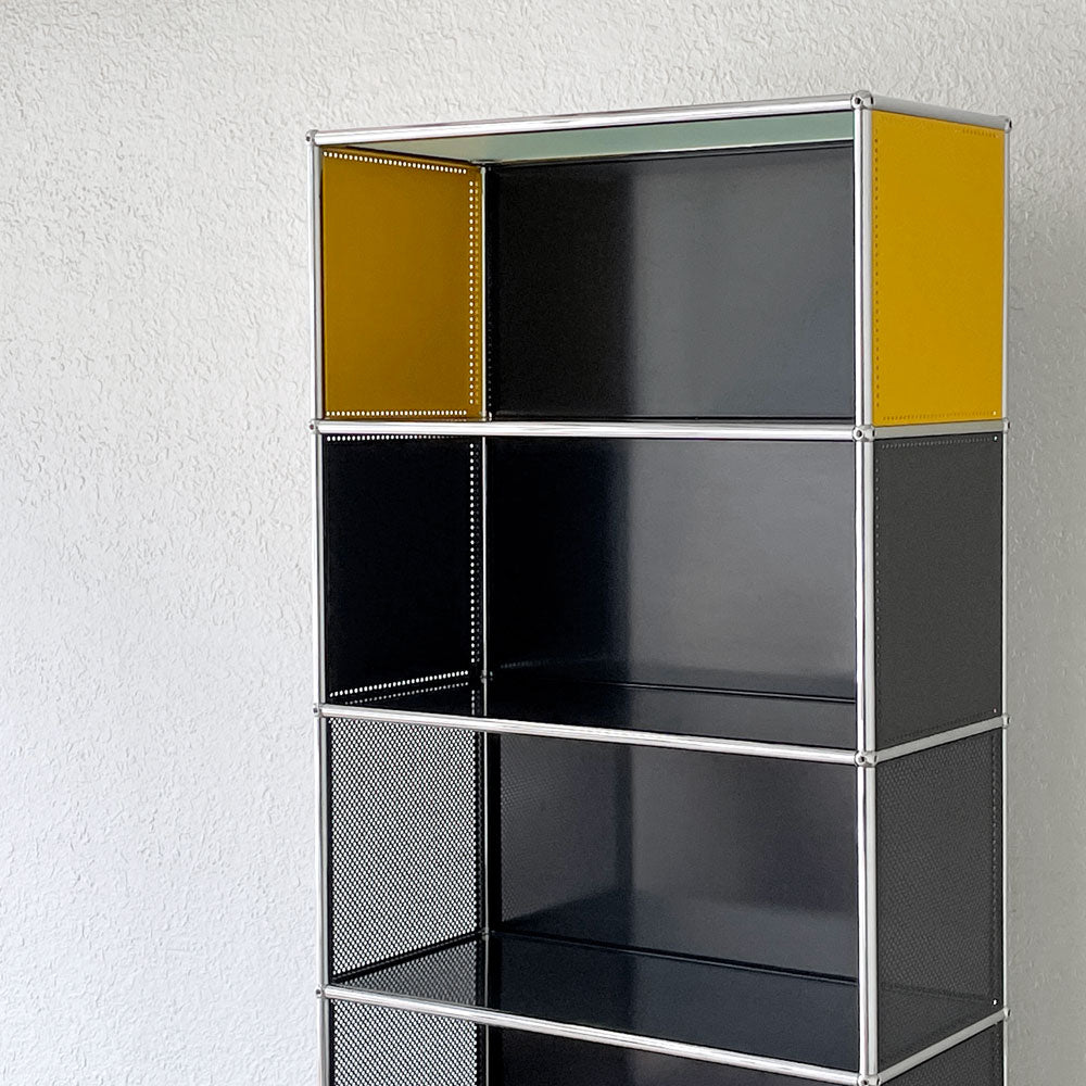 ユーエスエムハラー USMハラー USM Haller モジュラーファニチャー キャビネット シェルフ 1列5段 オープン W77×D37cm ブラック×ゴールデンイエロー パンチング×ガラスパネル 参考価格281,427円以上 ～収納を超えたインテリアとしての存在感～