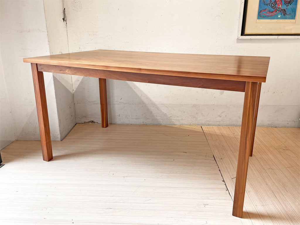 無印良品 MUJI ダイニングテーブル ウォールナット無垢集成材 W140cm シンプルスタイル 中古品 買い取りしました。