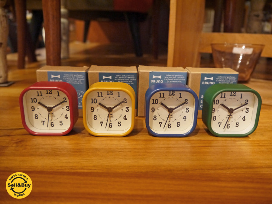 ブルーノ BRUNO スクエアリトルクロック 置時計 電子アラーム ステップムーブメント ベーシックデザイン 　中古品 買い取りしました。