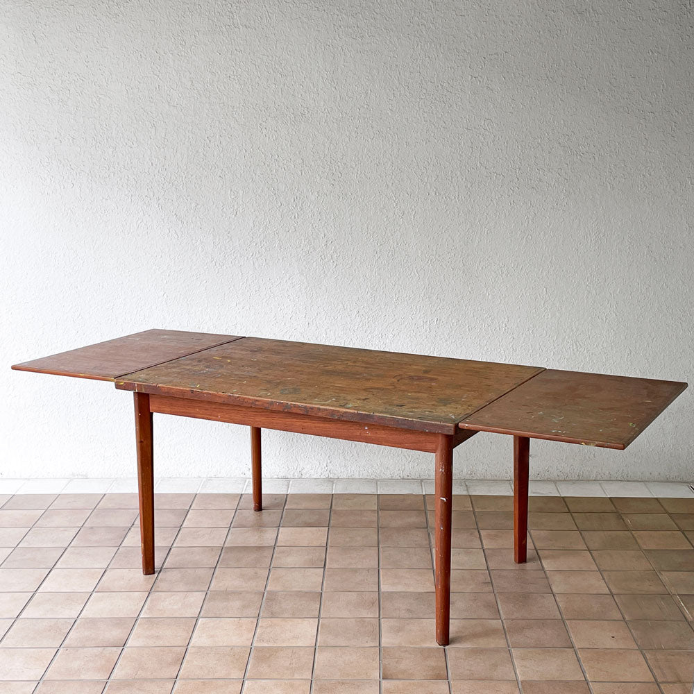  【用賀店】デンマークビンテージ Danish Vintage チーク材 エクステンション ダイニングテーブル ワークテーブル 作業台 伸長式 北欧家具 画家アトリエにて使用 買取させていただきました。