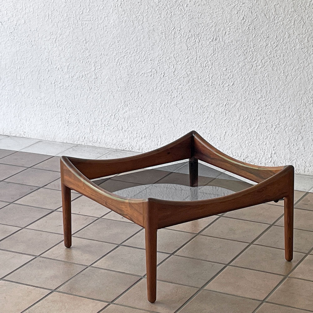 【用賀店】ソーレンウィラドセン SorenWilladsen モデュス Modus サイドテーブル コーヒーテーブル ローズウッド クリスチャン・ヴェデル 北欧ビンテージ デンマーク 買取させていただきました。