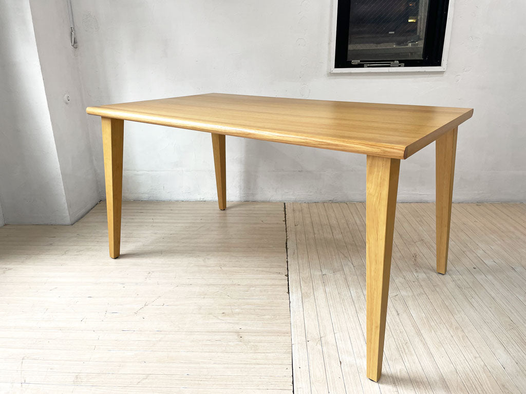 IDC大塚家具 OTSUKA ユノ ダイニングテーブル W135cm オーク材天板 ナチュラルテイスト 北欧スタイル 中古品 買い取りしました。