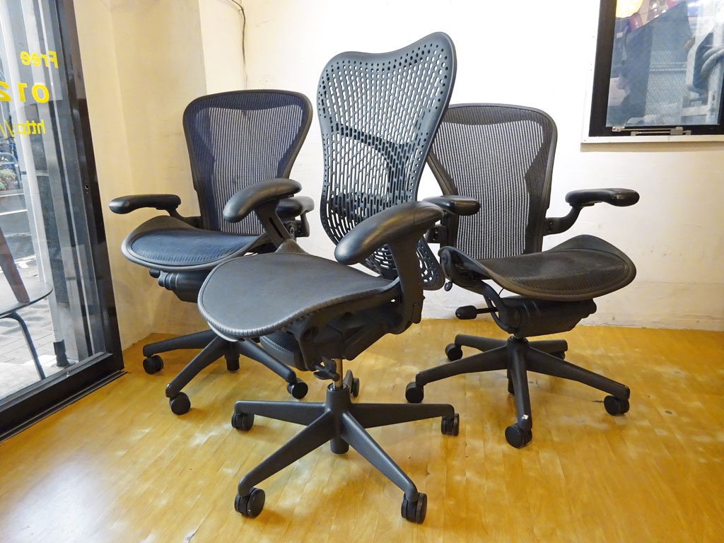 ハーマンミラー Herman Miller ミラチェア Mirra Chair スタジオ7.5 ～ 次世代のデスクチェア、ハイパフォーマンスを発揮する新素材を採用したデザインチェア