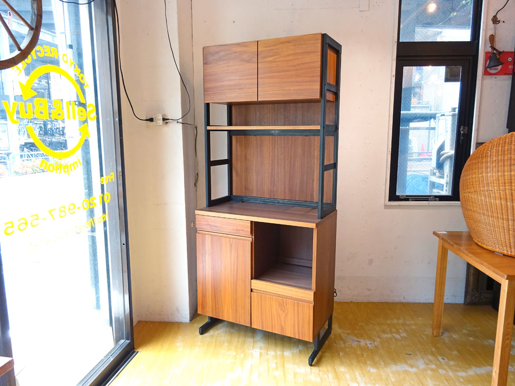 ウニコ unico ホクストン HOXTON キッチンボード 中央オープンタイプ ウォールナットカラー 幅82ｃｍ 定価140,800円 中古品 買い取りしました。