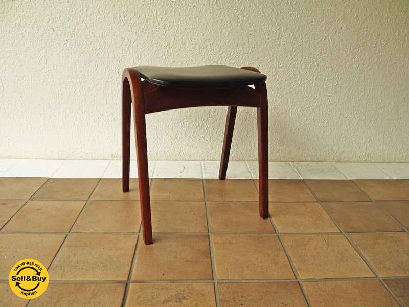 秋田木工 Akimoku スツール No.202 剣持スツール ブラック 剣持勇デザイン スタッキングスツール ビンテージ レトロ 買い取りしました。