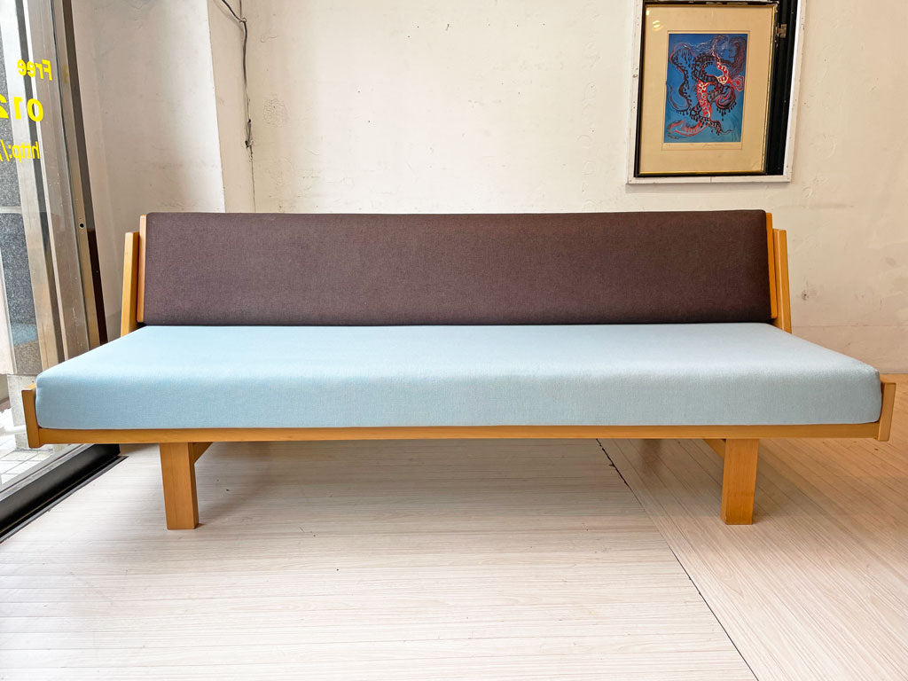 ゲタマ GETAMA ビンテージ GE258 デイベッド Day-Bed 3シーターソファ ～ ウェグナーがデザインしたソファ兼ベッドにもなる逸品
