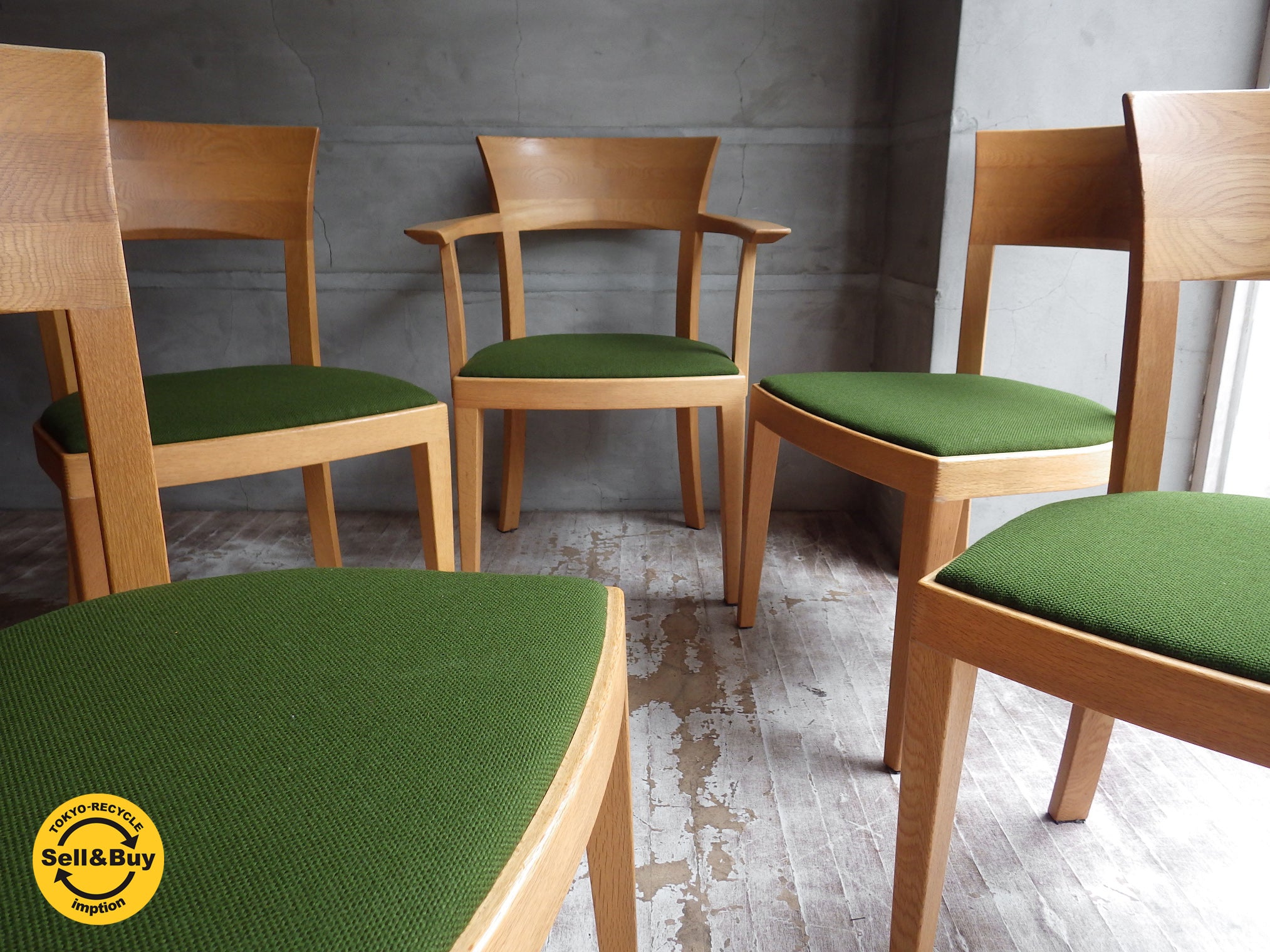 カンディハウス CONDE HOUSE ツイスト TWIST ダイニングチェア アームチェア ナラ無垢材 中古品 買い取りしました。