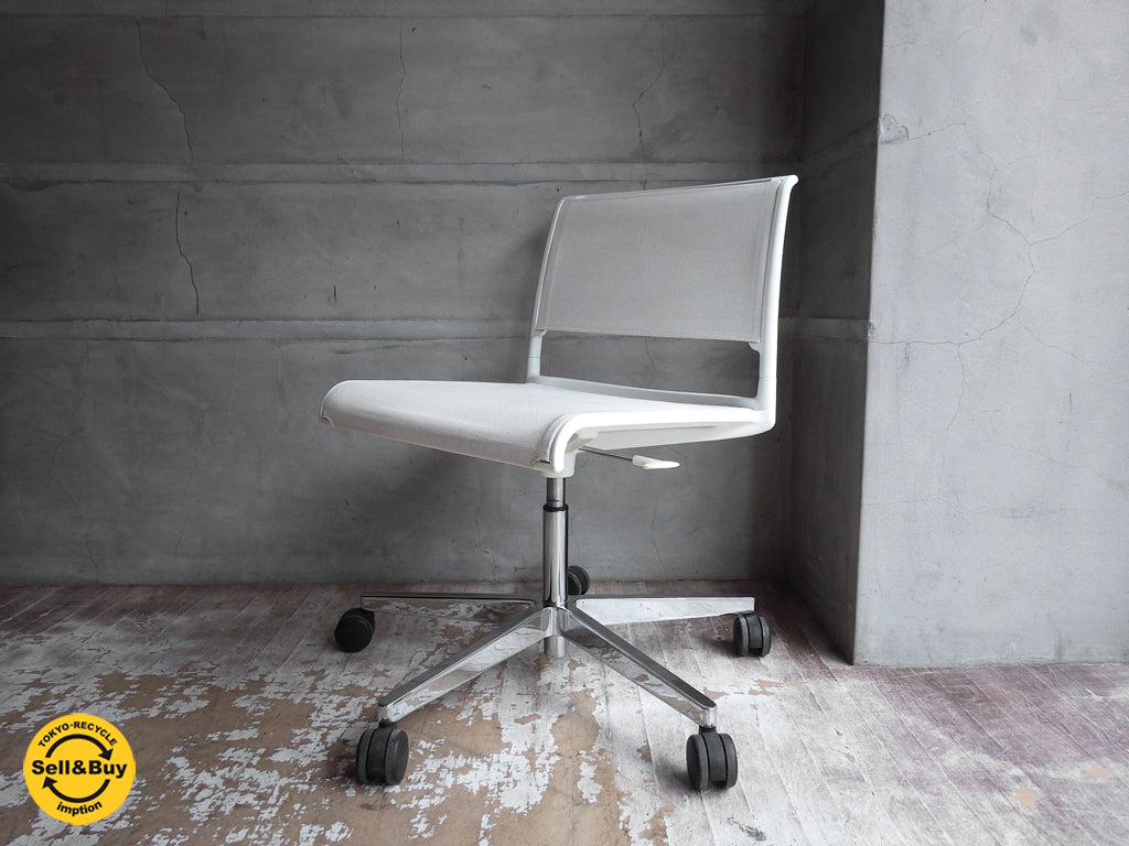 ウィルクハーン Wilkhahn エーライン ALINE アームレス キャスターチェア デスクチェア ホワイト　中古品 買い取りしました。