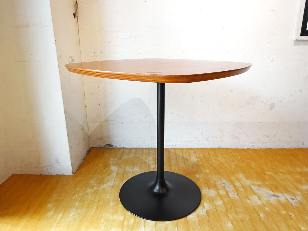 グラフ graf プランクトンテーブル Plankton table ダイニングテーブル カフェテーブル チーク材天板 スチール脚 中古品 買い取りしました。