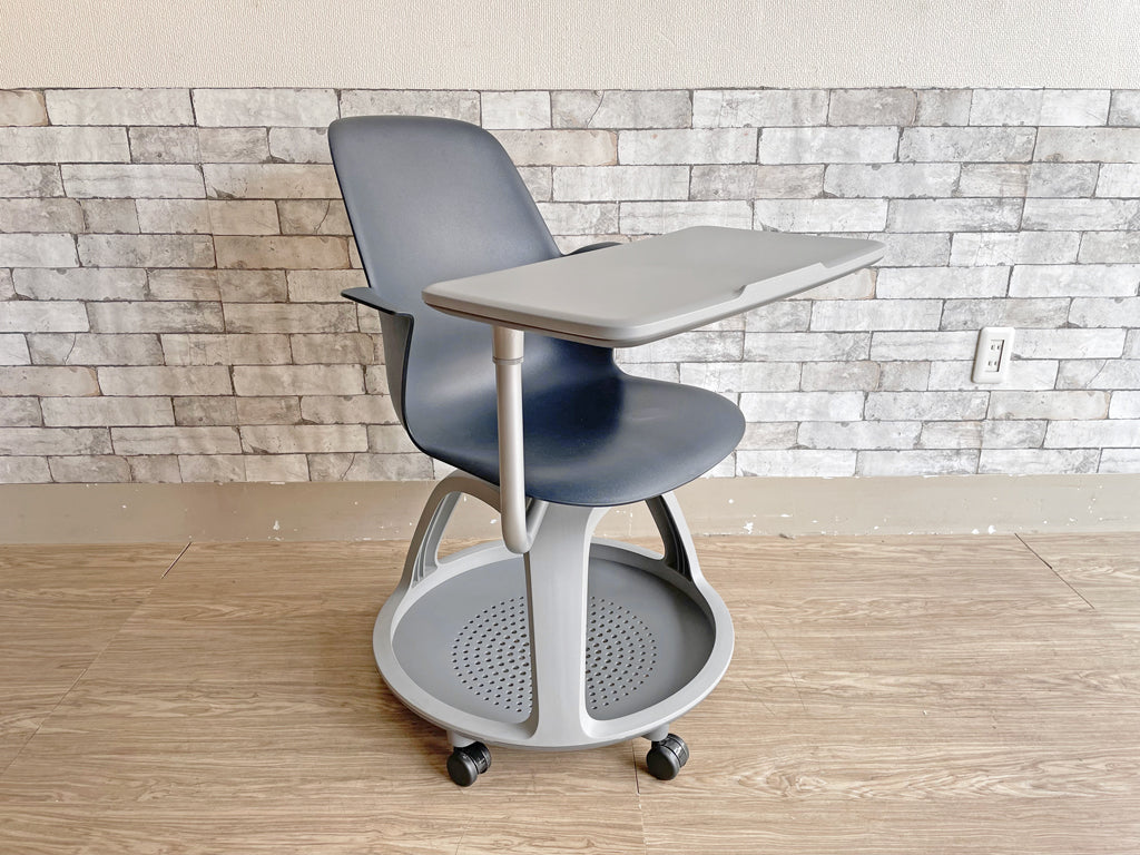 スチールケース Steelcase ノード node ミーティングチェア オフィスチェア 可動式サイドテーブル付 ネイビー 中古品  買い取りしました。