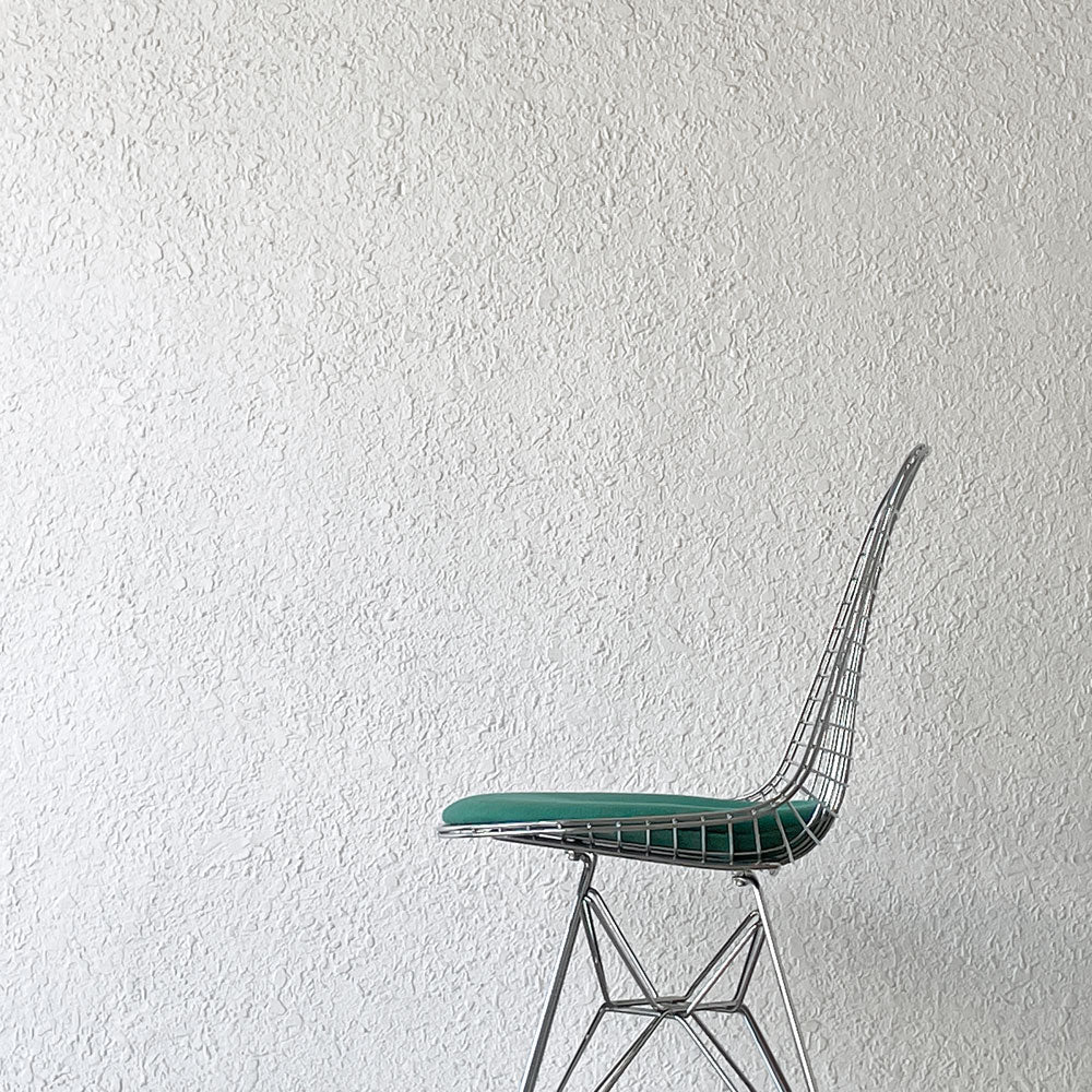 ヴィトラ vitra ワイヤーチェア Eames Wire Chair DKR5 エッフェルベース シートパッド付 C&R イームズ ミッドセンチュリー　～アートのような一脚～