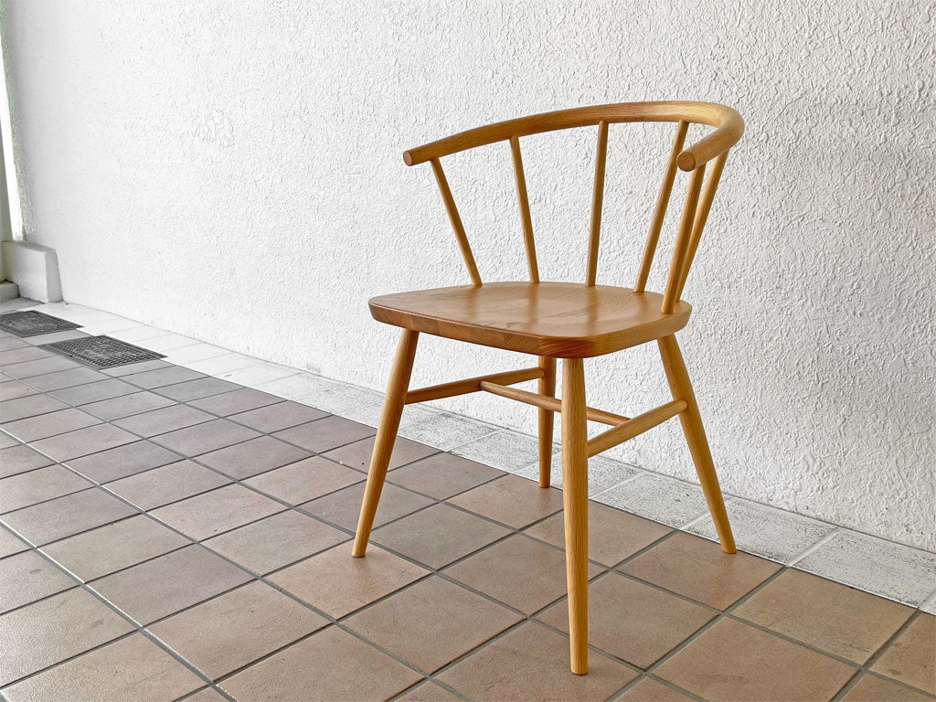 無印良品 MUJI オーク材アームチェア 丸脚 スポークバック スモーカーズボウ 国産家具 中古品 買い取りしました。