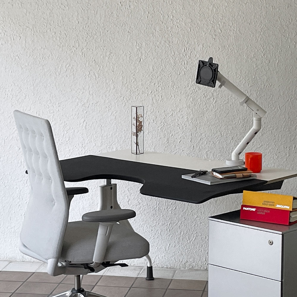 ハーマンミラー Herman Miller エンベロップデスク Envelop Desk スライド天板 & 高さ調節機能 ビル・スタンフ ジェフ・ウェバー モニターアーム パソコンデスク ～あなただけのワークデスク～