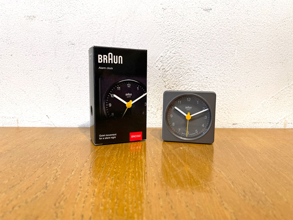 ブラウン BRAWN アラームクロック BNC002GYGY グレイ 置時計 アナログ時計 ドイツ 箱・説明書付き 中古品 買い取りしました。