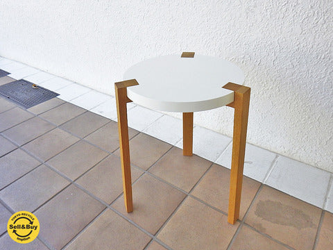 A2 ハッピースツール Happy STOOL  スウェーデン～オーク無垢材とクリアホワイトのコントラスト【買取と販売とレンタルのお店】