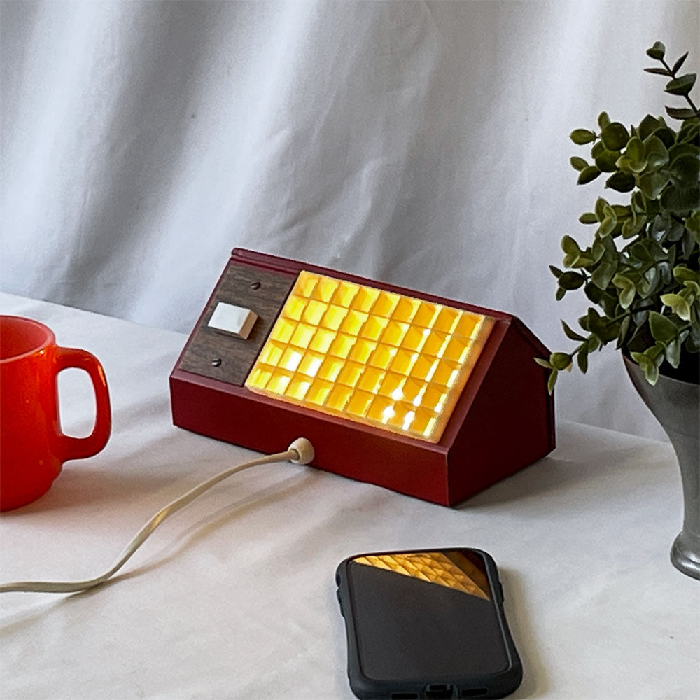 【用賀店】ELIDUS エリダス model.9005 ウォールライト 壁掛け照明 デスクランプ レッド ハンス・アウネ・ヤコブソン ビンテージ 北欧照明 スウェーデン 買取させていただきました。