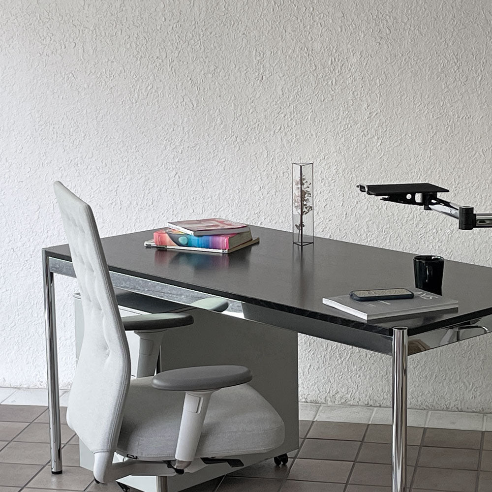 ユーエスエムハラー USMハラー USM Haller モジュラーファニチャー ハラーテーブル ワークデスク オーク材 W150cm スイングアーム付き ブラック ～美しく、働く～