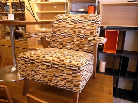 SWITCH / スウィッチ Hilco 1シーター アーム ソファ Sofa ～ 程よいサイズとレトロモダンなデザインソファ【買取と販売とレンタルのお店】