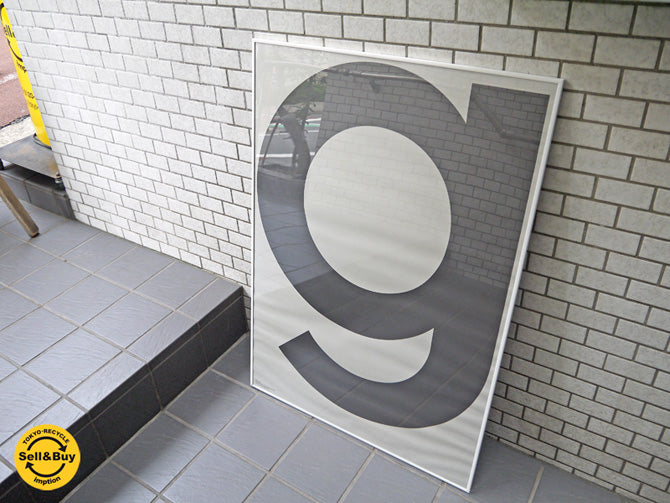 プレイタイプ PLAYTYPE g grey ポスター 額装 70×100cm　モノトーン 北欧 デンマーク 　中古品 買い取りしました！ 自由が丘店 出張買取もお任せください。