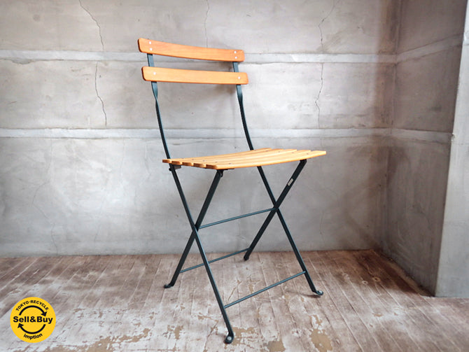 フェルモブ Fermob ビストロ Bistro 折り畳み ガーデンチェア ナチュラルウッド シダーグリーン 中古品 買い取りしました。学芸大学店 出張買取もお任せ下さい。