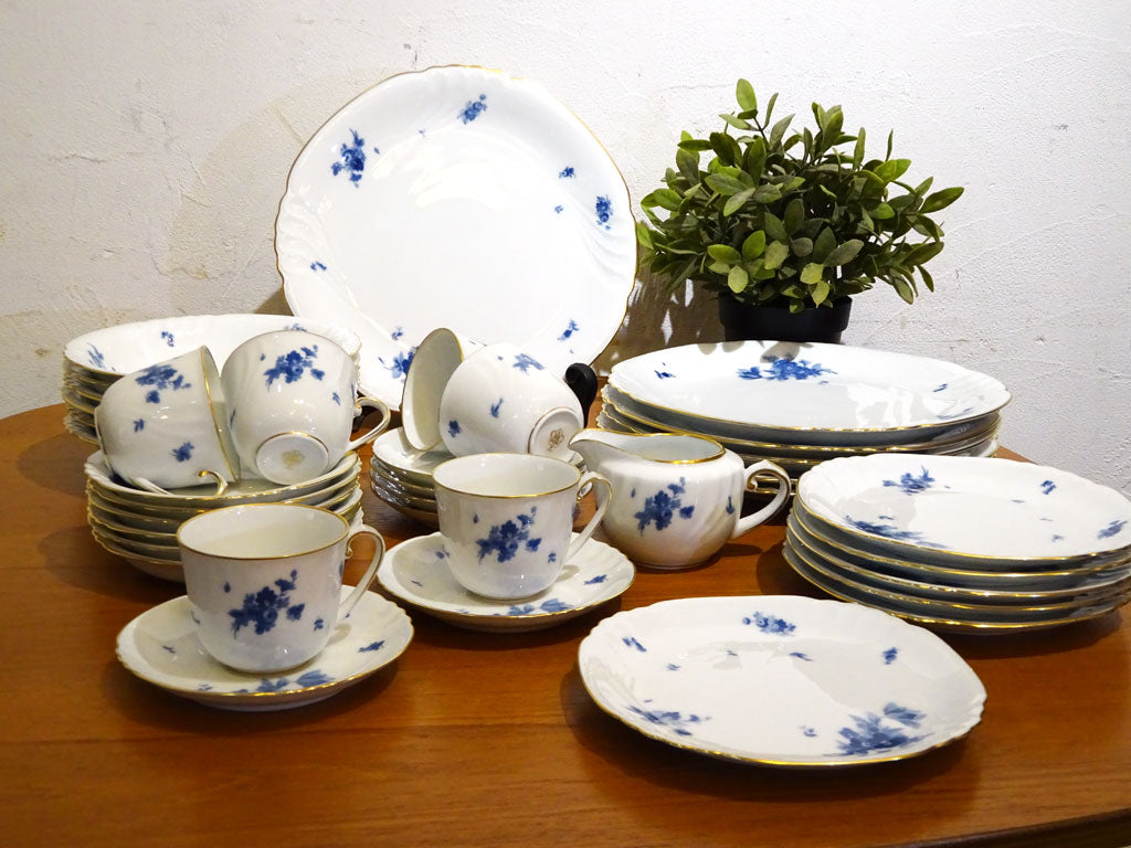 大倉陶園 OKURA ブルーフラワー Blue flower 6客 テーブルウェアセット C&S 金彩 波目シェイプ 美品 中古品 買い取りしました。