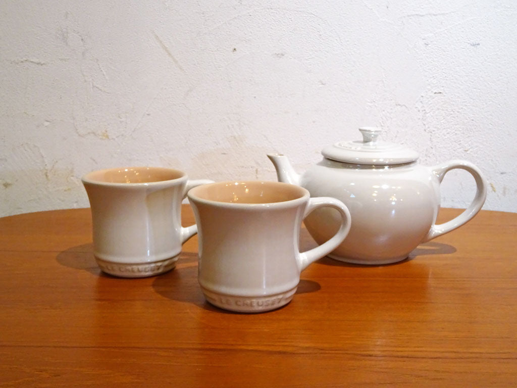ルクルーゼ Le Creuset ティーポット 0.6リットル ＆ マグ (SS) (2個入り) セット ホワイトラスター 美品 中古品 買い取りしました。