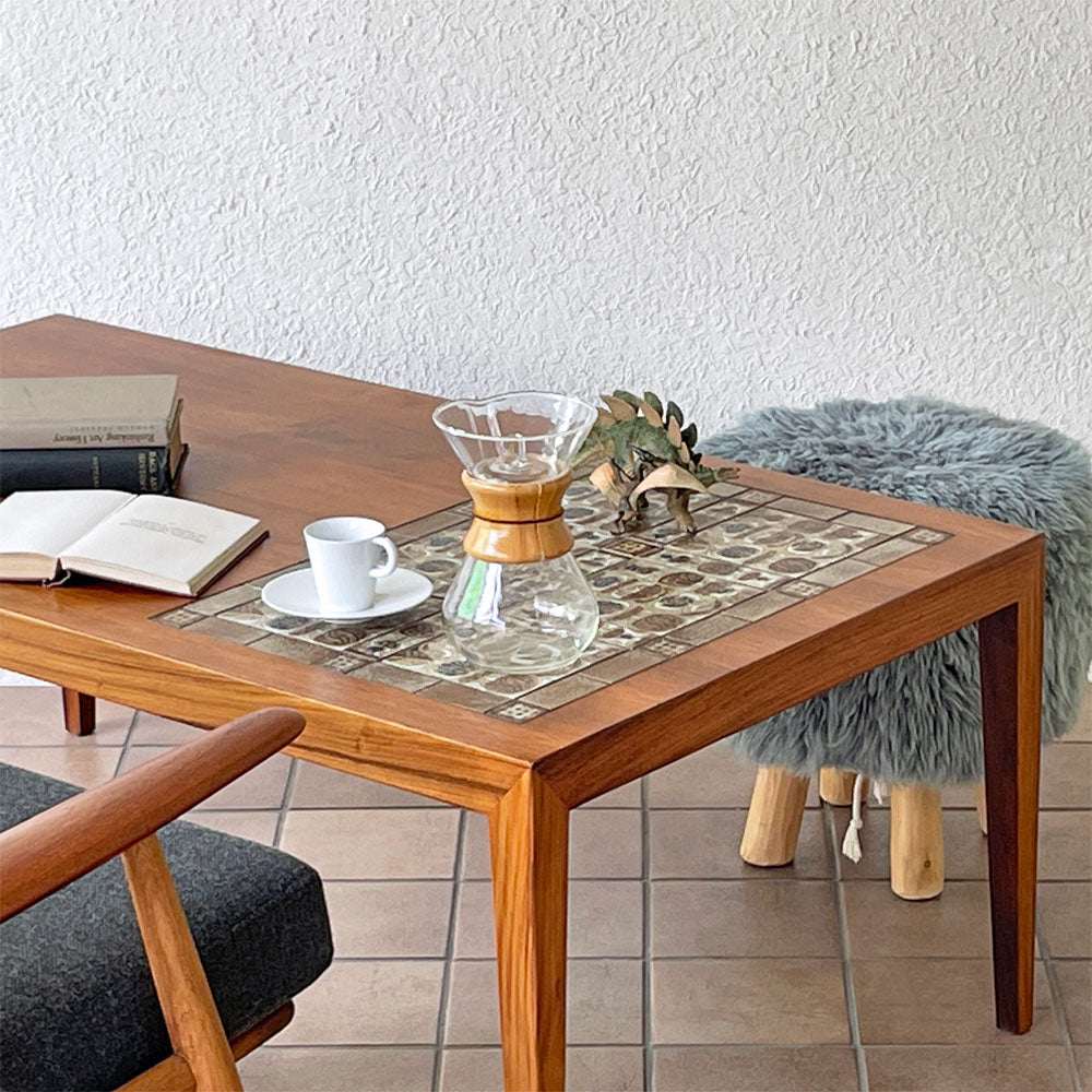 ハスレヴ Haslev Moblefabrik × ロイヤルコペンハーゲン Royal Copenhagen バッカ Baca タイルトップ コーヒーテーブル ローズウッド材 W133cm 北欧ビンテージ ～北方の深い森へ誘う～