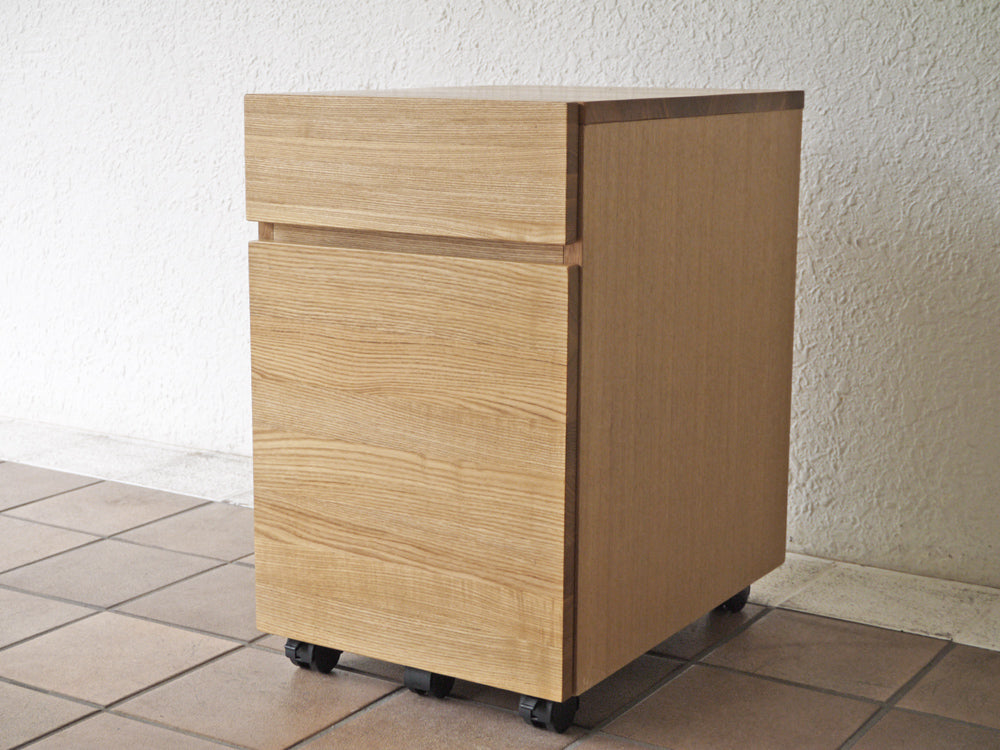 無印良品 MUJI デスクワゴン オーク材 抽斗２杯 袖机 ナチュラル キャスター付き 中古品 買い取りしました。