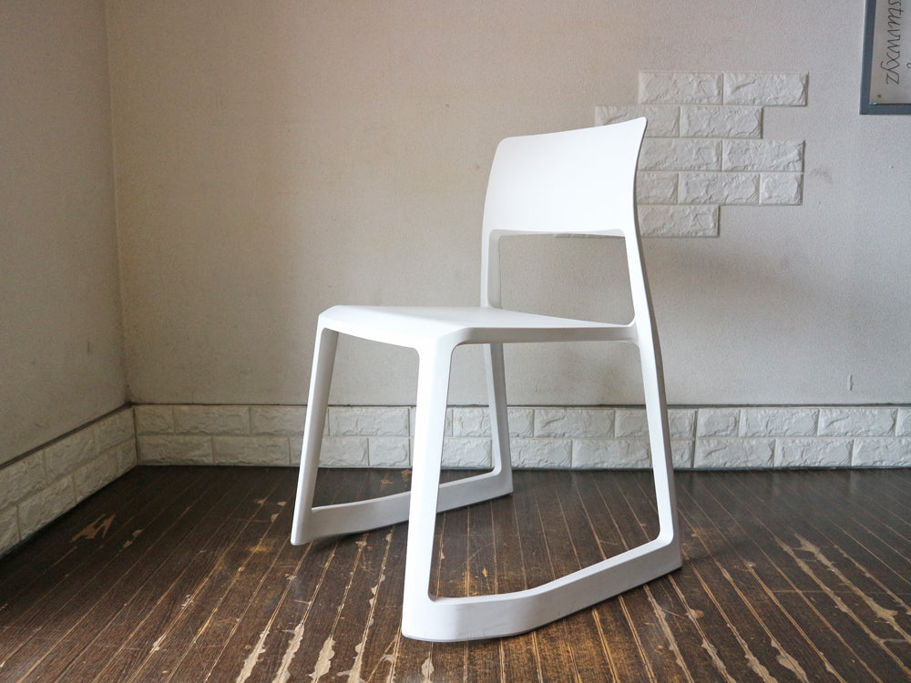 ヴィトラ Vitra ティプトン Tipton スタッキングチェア チルト機能 ロッキングチェア ホワイト　中古品  買い取りしました。