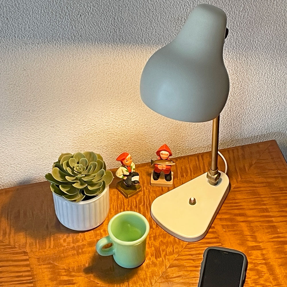 ルイスポールセン Louis Poulsen VL38 Table ラジオハウス テーブルランプ ホワイト LED 2段階調光 ヴィルヘルム・ラウリッツェン デンマーク 名作照明 定価107,800円 ～光と美の名作照明～