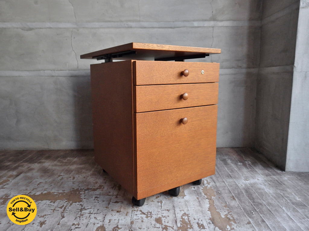 カリモク Karimoku オーク材 デスク 袖机 ワゴン 中古品 買い取りしました。学芸大学店 出張買取もお任せ下さい。