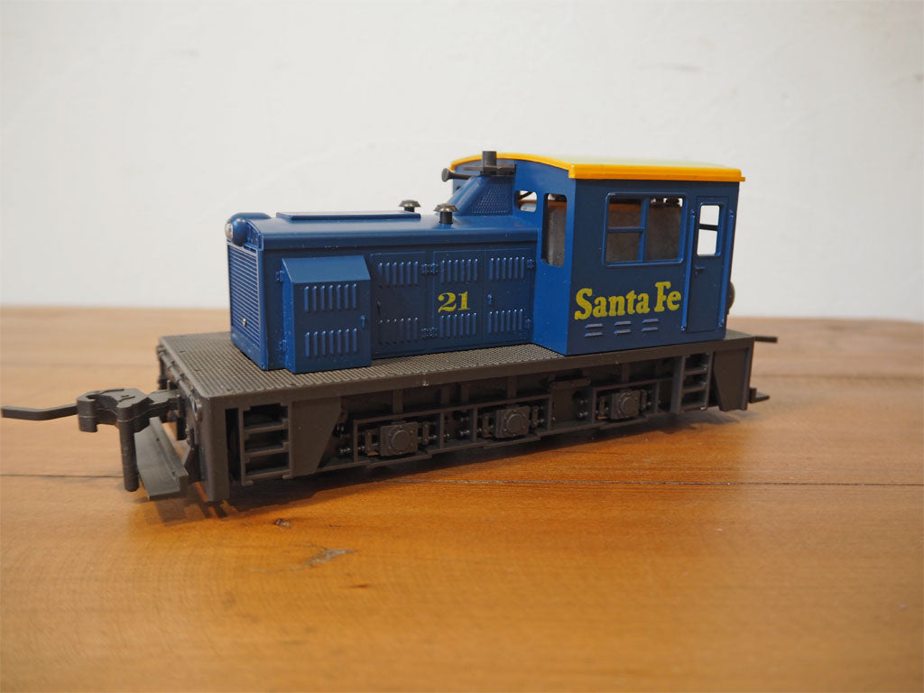 アトラス ATLAS Oゲージ WDT INDUSTRIAL SWITCHER No.6121 SANTA FE サンタフェ鉄道 WDT インダストリアル スイッチャー 一部未組立 中古品 買い取りしました。